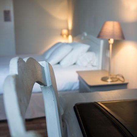 Hotel De France - Hotel De Charme En Provence Сен-Максимен-ла-Сент-Бом Номер фото
