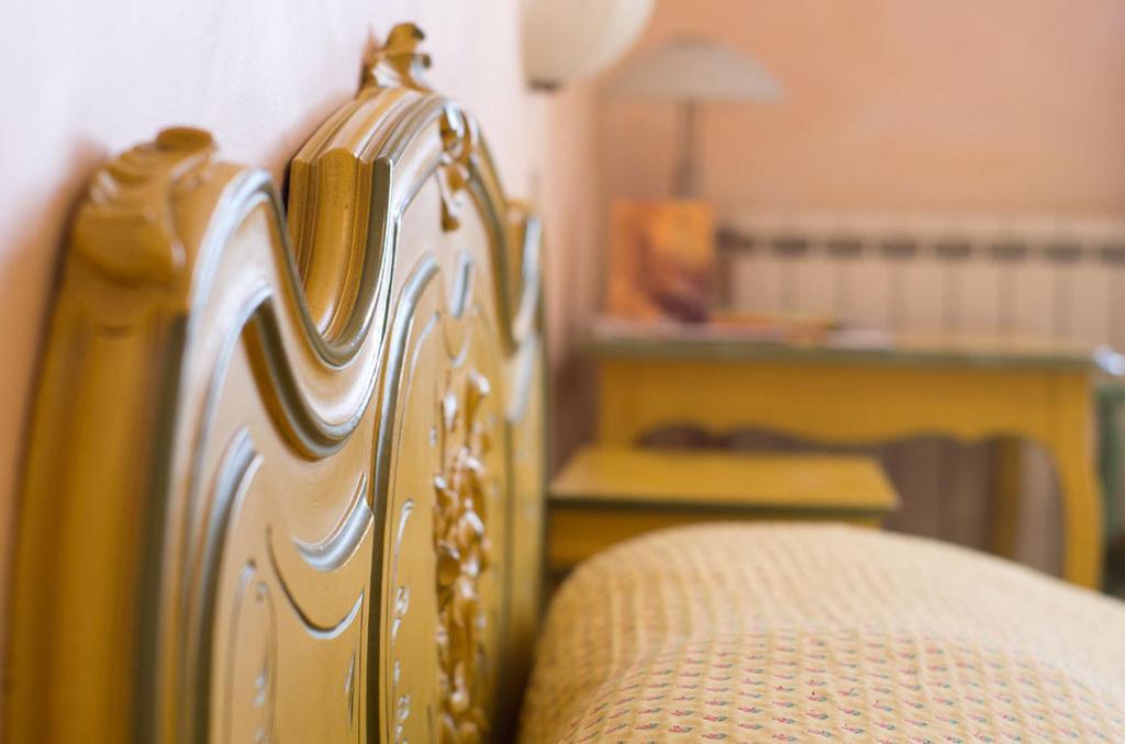 Hotel De France - Hotel De Charme En Provence Сен-Максимен-ла-Сент-Бом Номер фото