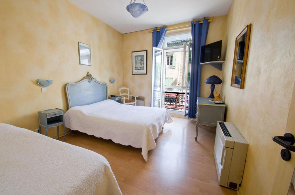 Hotel De France - Hotel De Charme En Provence Сен-Максимен-ла-Сент-Бом Номер фото