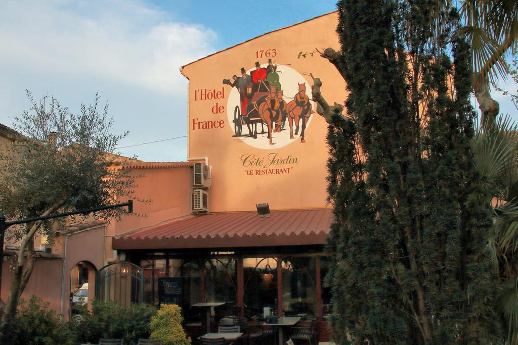 Hotel De France - Hotel De Charme En Provence Сен-Максимен-ла-Сент-Бом Экстерьер фото